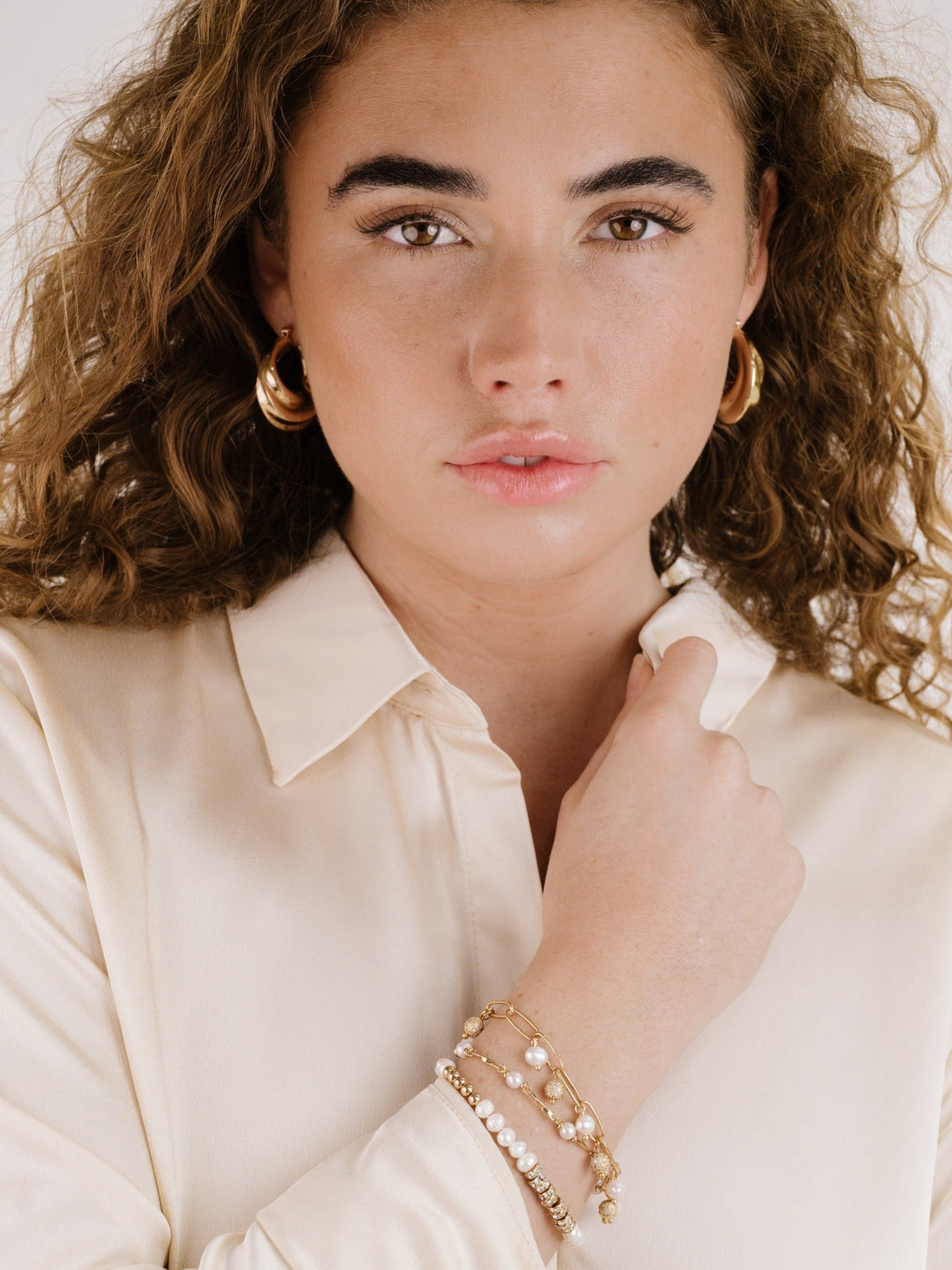 Crescent Swirl Hoop Earrings - 18k Gold Plated | Ettika