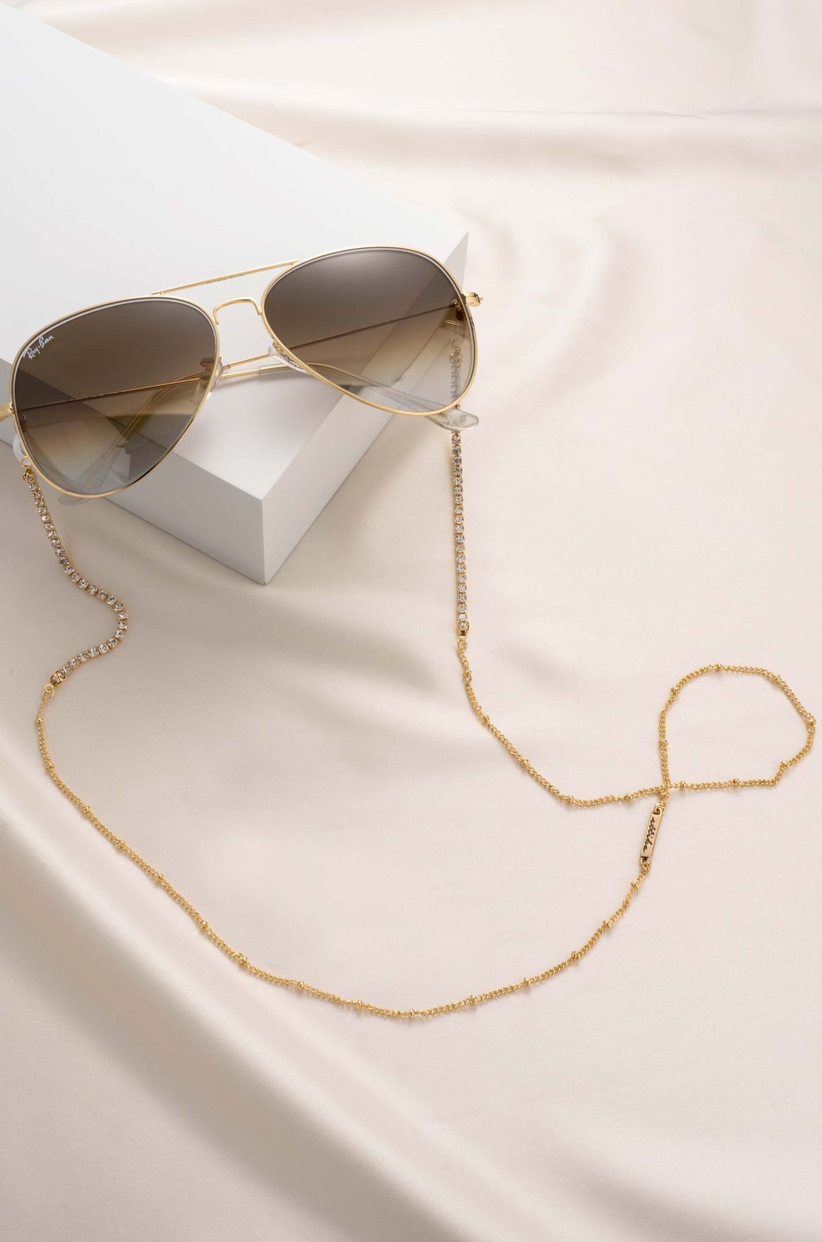Crystal Shores Eyeglass Chain - Gold Tone | Ettika