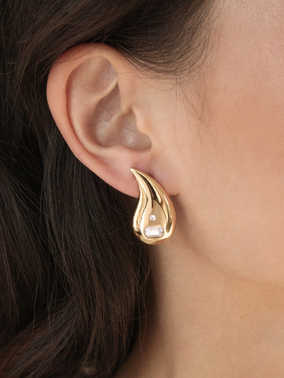Droplet Earrings - Clear Crystal with 18k Gold Plating | Ettika