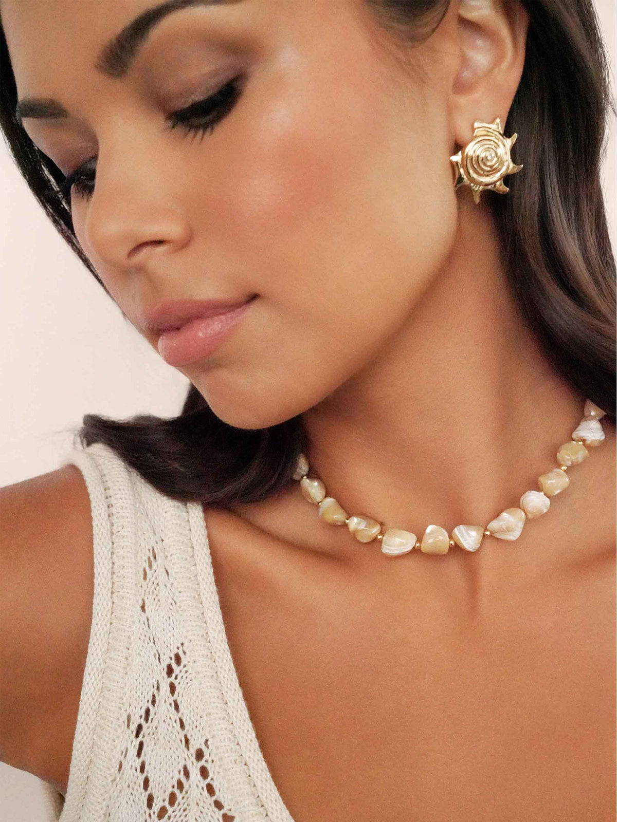 Coastal Beauty Necklace - Brown Shell with 18k Gold Plating | Ettika
