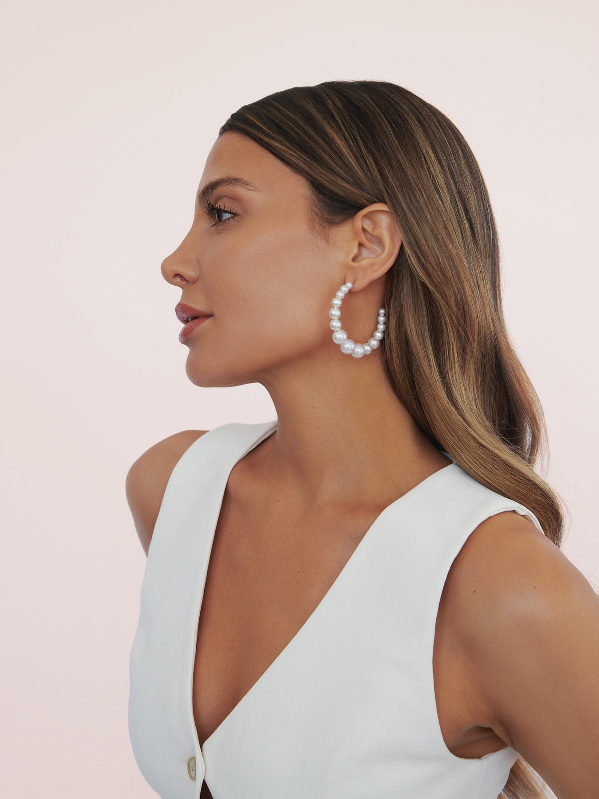 Pearl Bubble Hoops - Pearl | Ettika