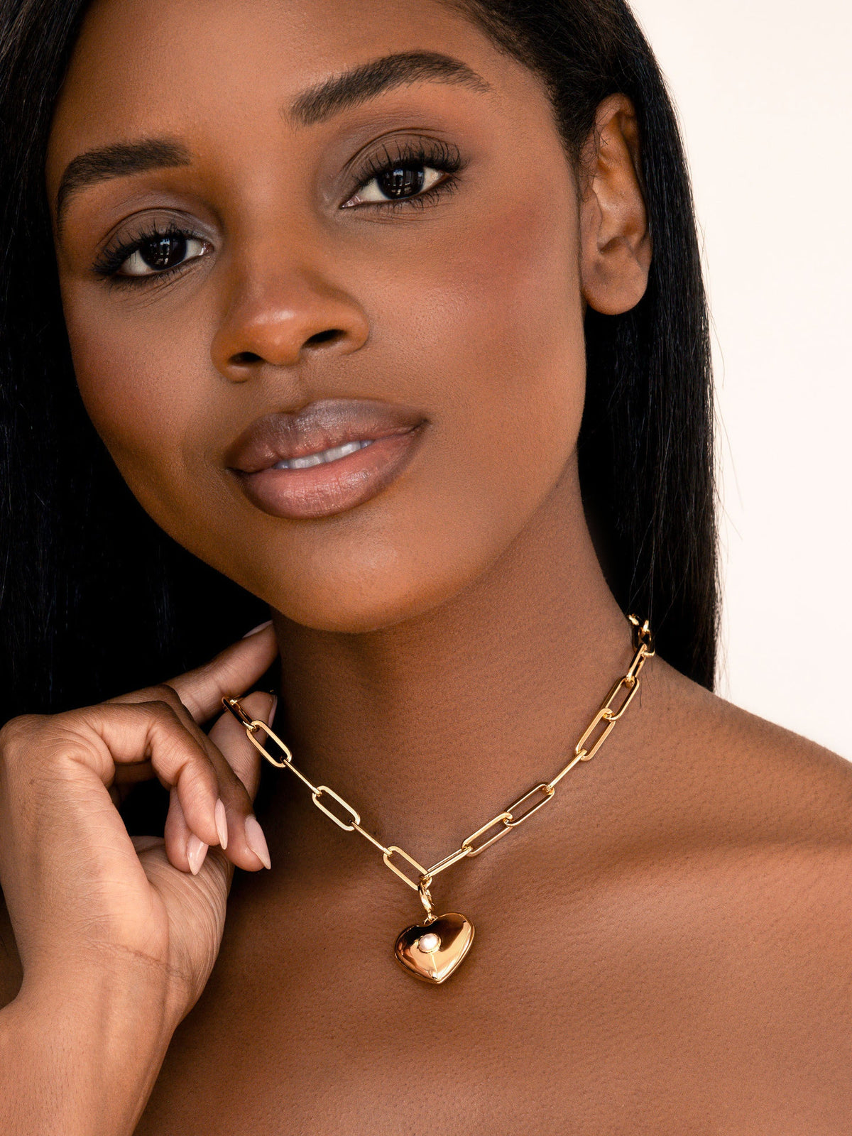 Heart Charm Necklace | Ettika