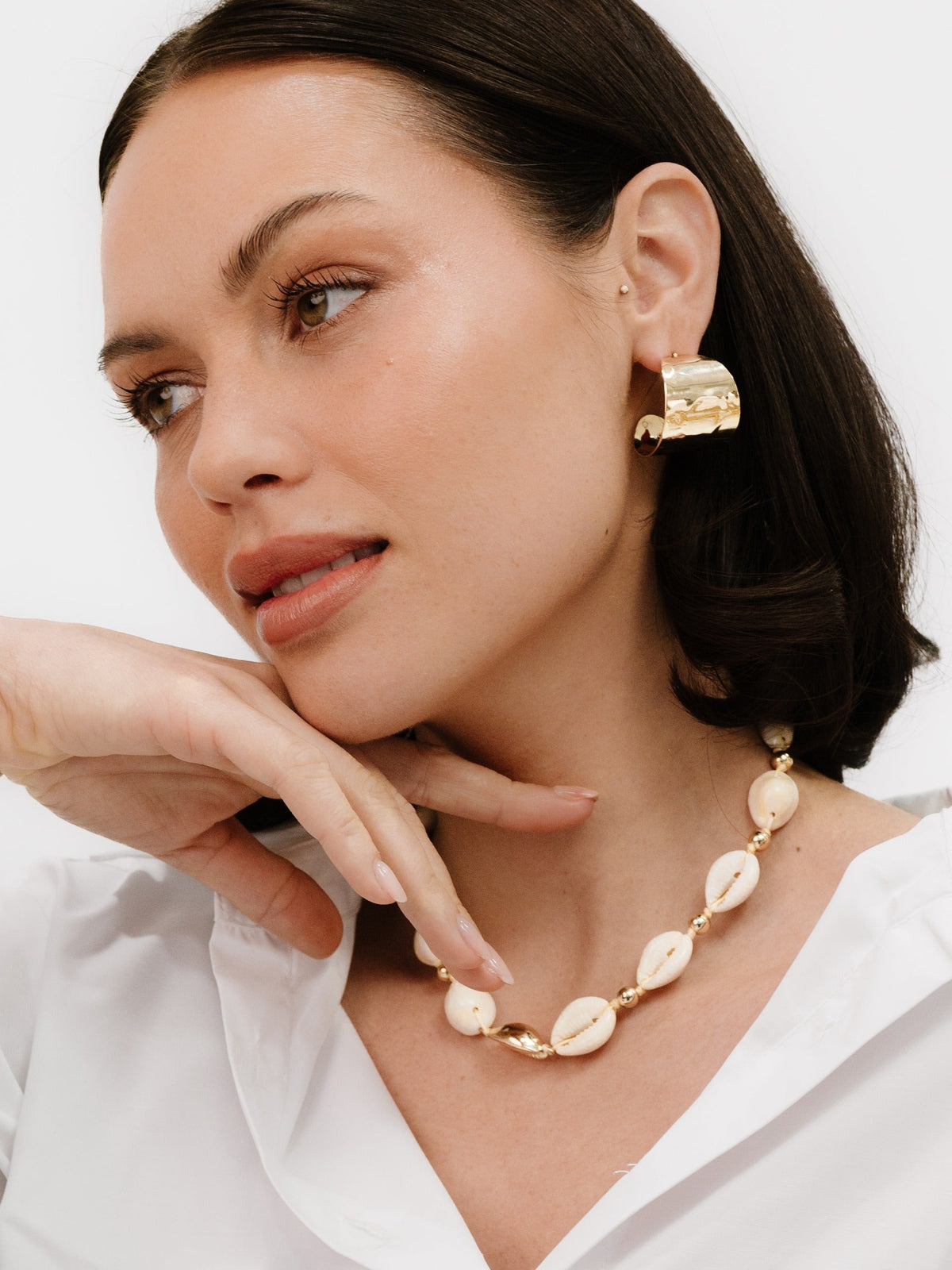 Ettika Jewelry | Shell & 18kt Gold Plated Necklace - Shell with 18k Gold Plating | Ettika