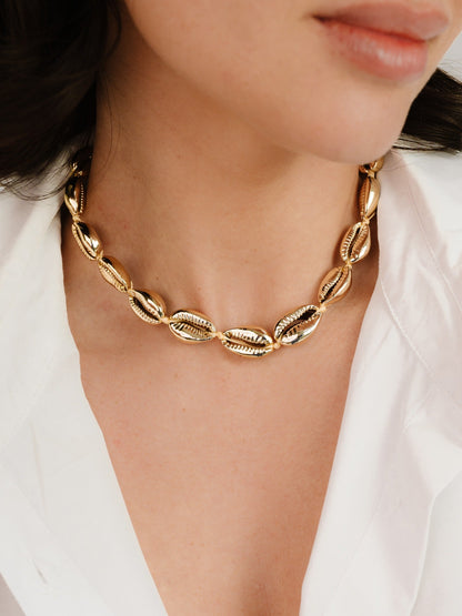 Ettika Jewelry | 18kt Gold Plated Cowrie Shell Necklace - Shell with 18k Gold Plating | Ettika