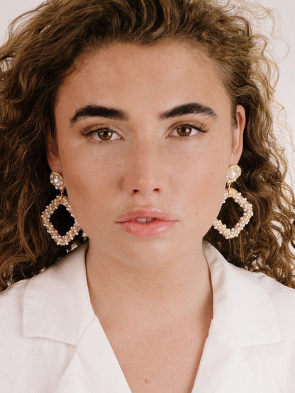 Pearl Knocker Earrings - Pearl | Ettika
