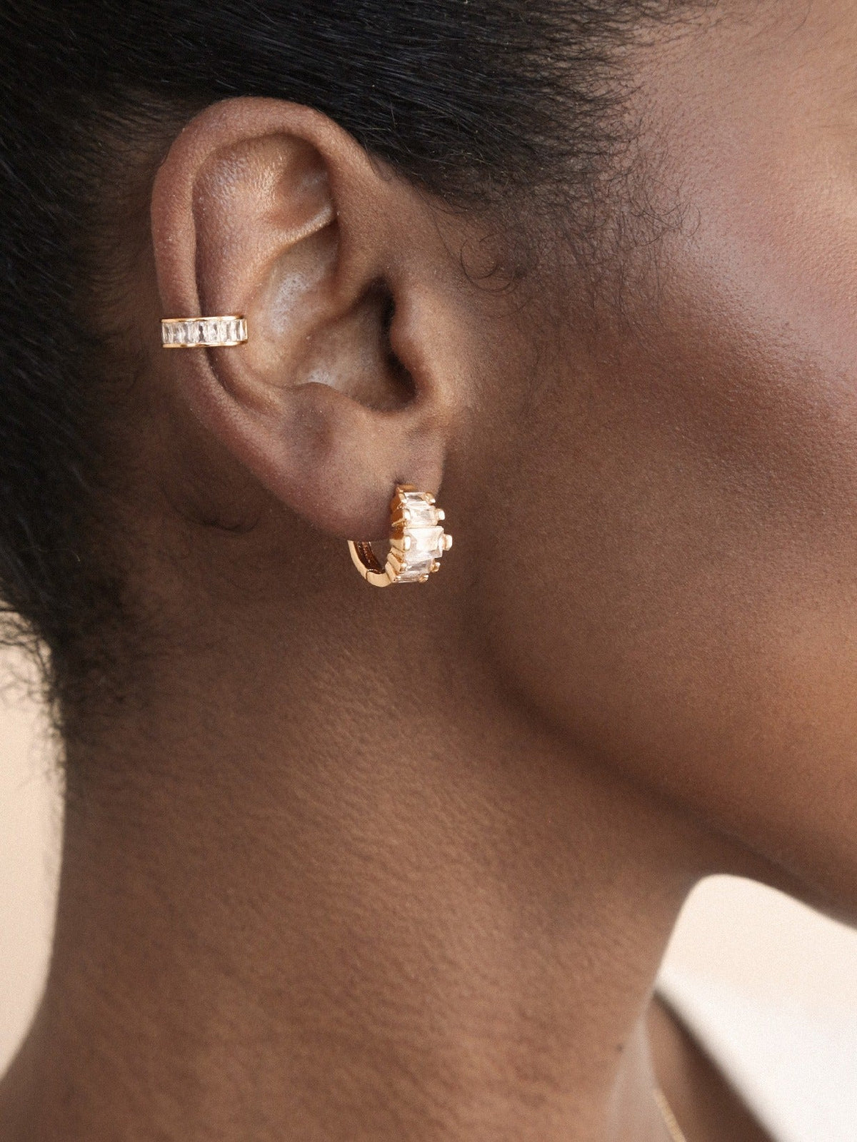 Diamond Shine Mini Hoop Earrings - Clear Crystals | Ettika