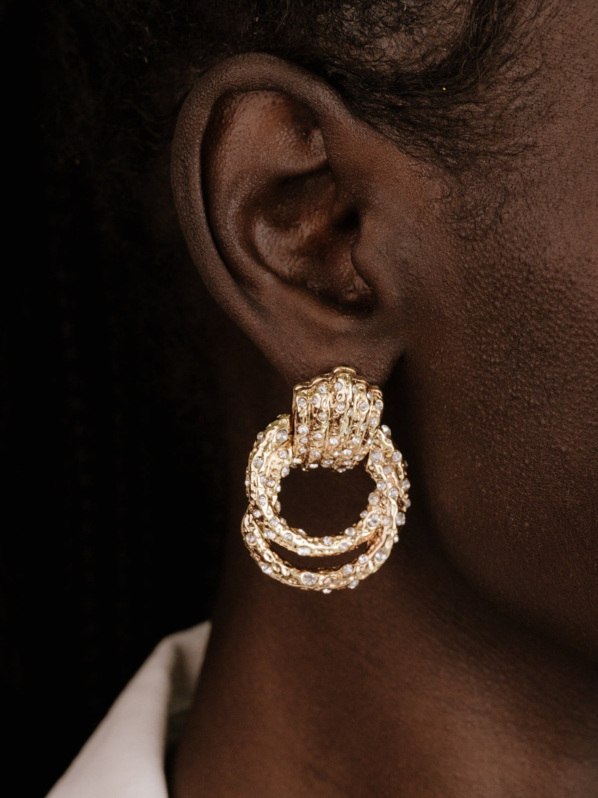 Only Royalty Crystal Earrings - Clear Crystals | Ettika