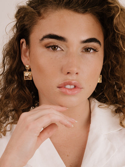 Repeated Square Dangle Earrings - 18k Gold Plated | Ettika