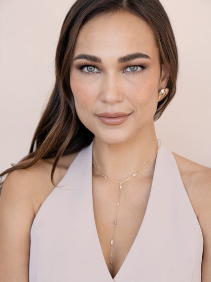 Simple Crystal Dot Lariat Necklace - Clear Crystals | Ettika
