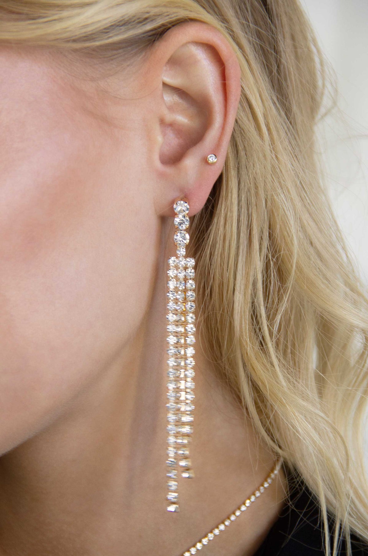 The Moment Crystal Dangle Earrings - Clear Crystals | Ettika