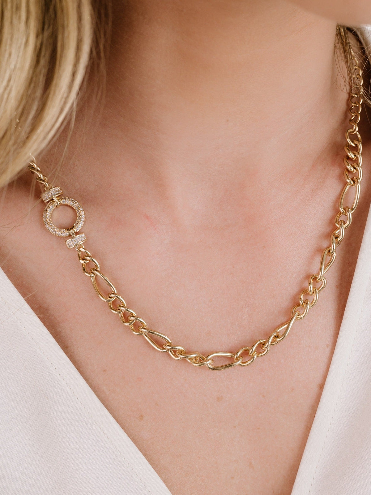 Eternity Crystal Circle Chain Link Necklace - 18k Gold Plated | Ettika