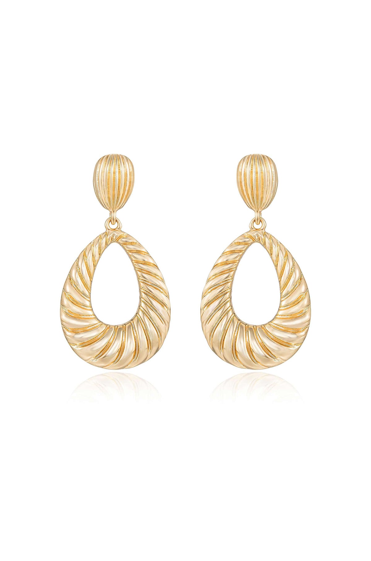 Teardrop Wave Detailed Earrings - 18k Gold Plated | Ettika