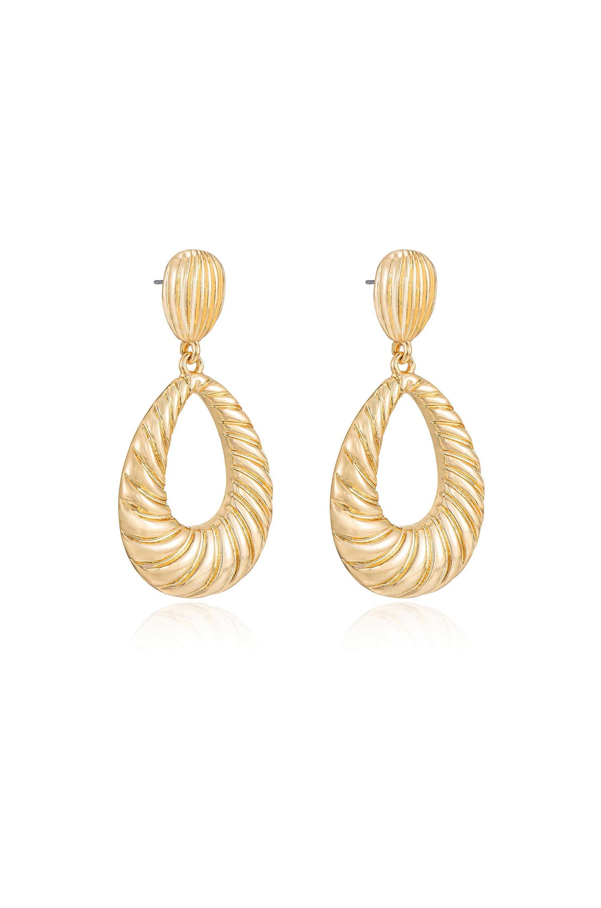 Teardrop Wave Detailed Earrings - 18k Gold Plated | Ettika