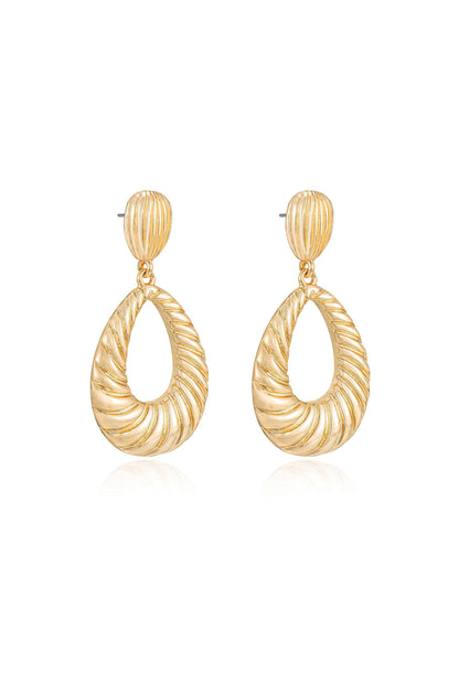 Teardrop Wave Detailed Earrings - 18k Gold Plated | Ettika