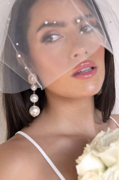 Graduating Pearl Dangle Earrings - Pearl | Ettika