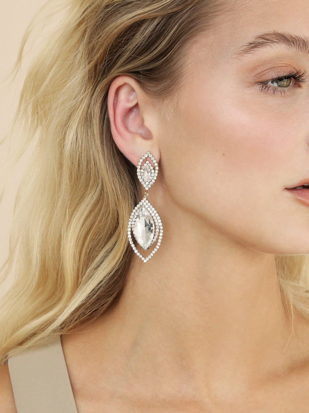 Timeless Crystal Dangle Earrings - Clear Crystals | Ettika