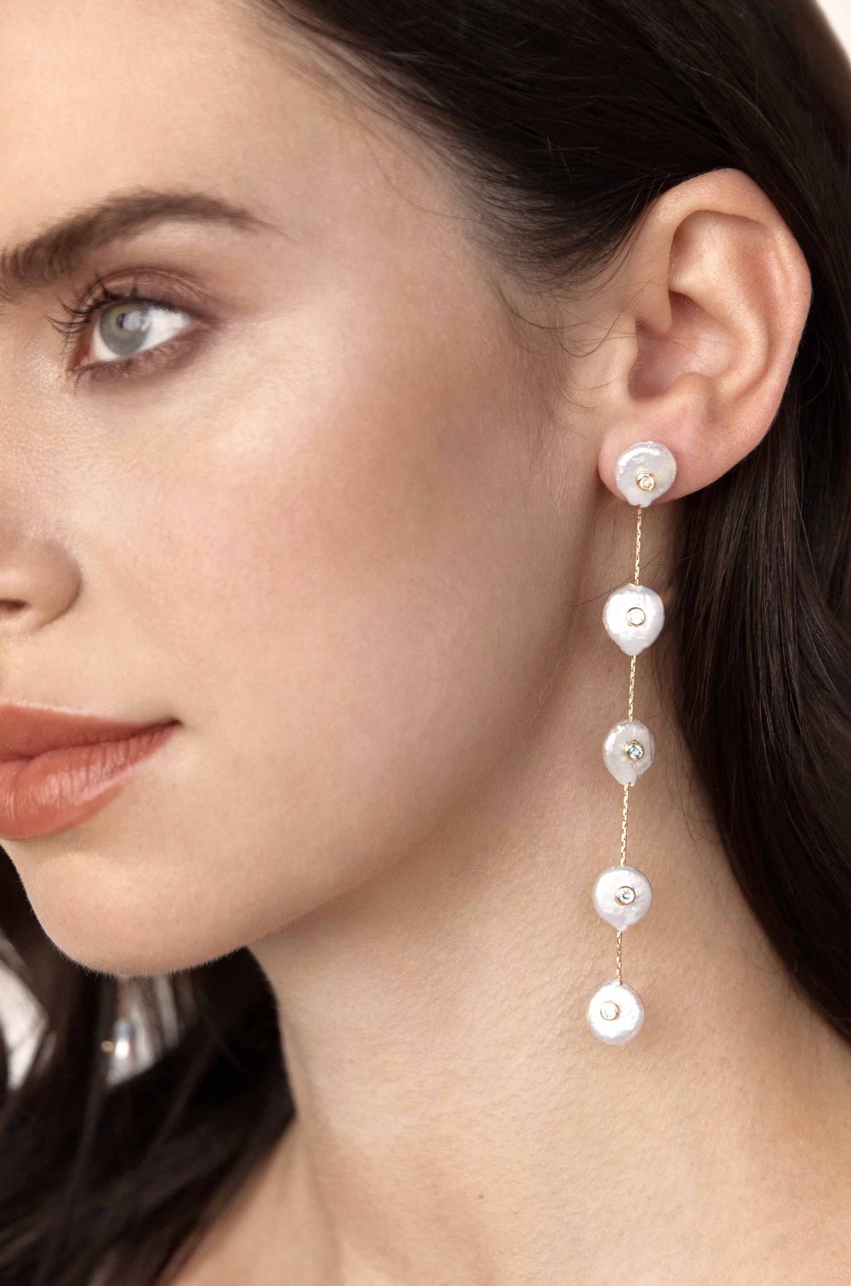 Falling Pearl and Crystal Dotted Drop Earrings - Pearl | Ettika
