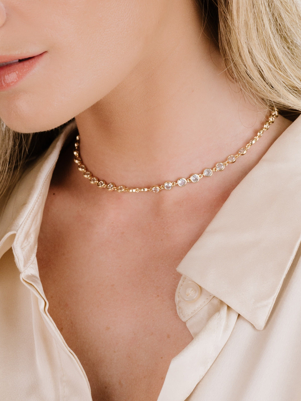 Crystal Disc and Link Necklace - Aqua Crystal with 18k Gold Plating | Ettika
