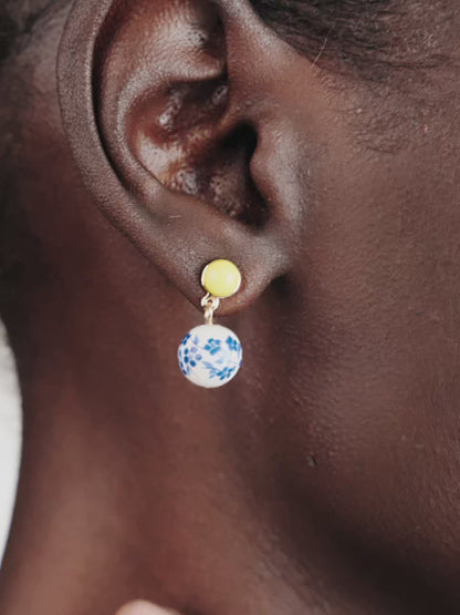 Indigo Floral Drop Earrings - Yellow Resin | Ettika