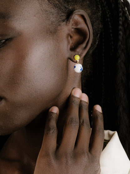 Indigo Floral Drop Earrings - Yellow Resin | Ettika