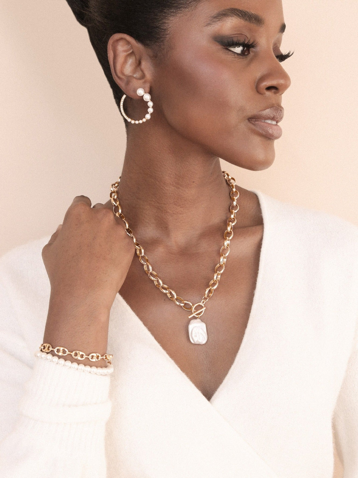 Edge of Water Pearl Pendant Necklace - Pearl | Ettika