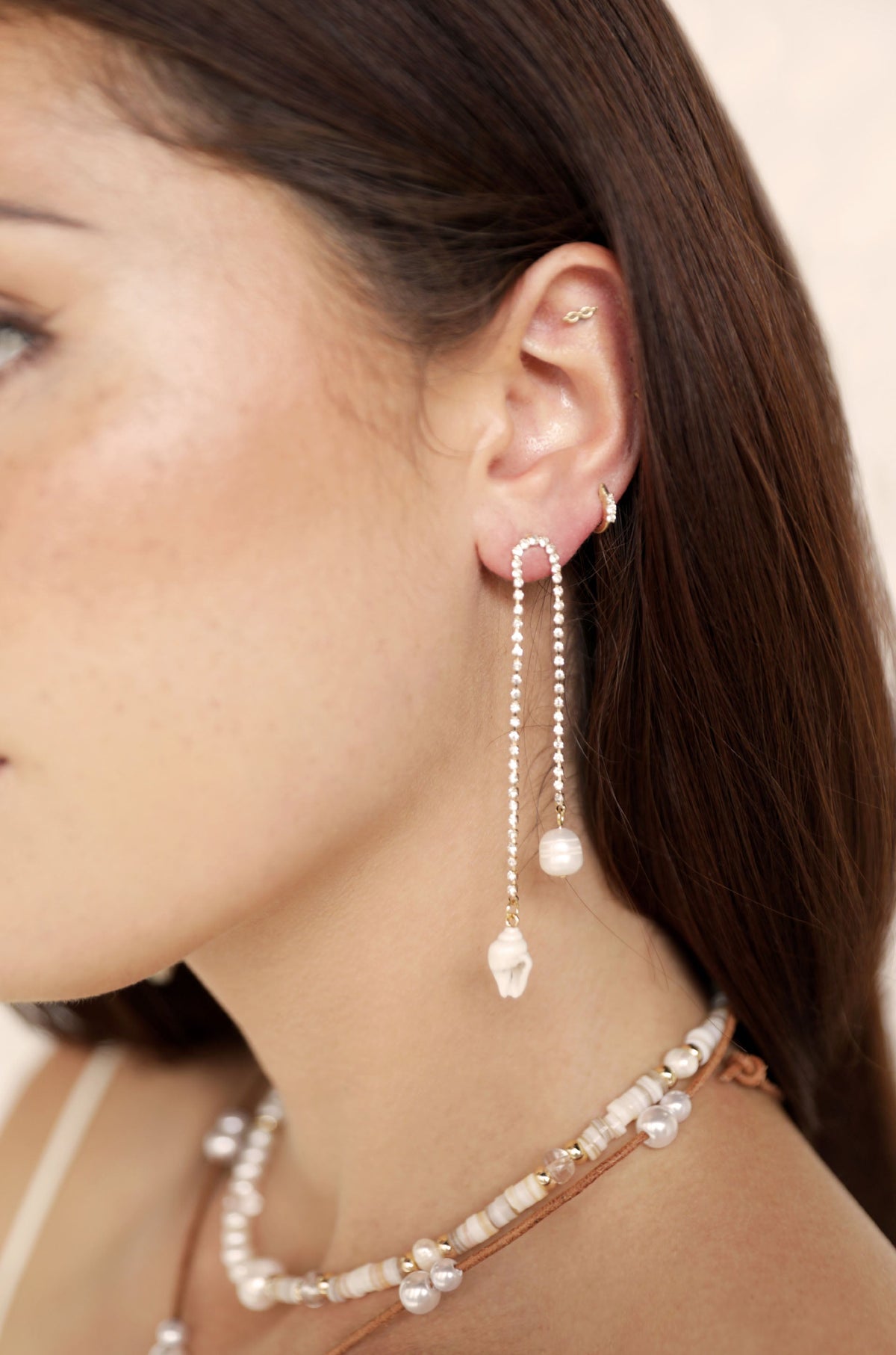 Balanced Shell and Pearl Earrings - Clear Crystals | Ettika