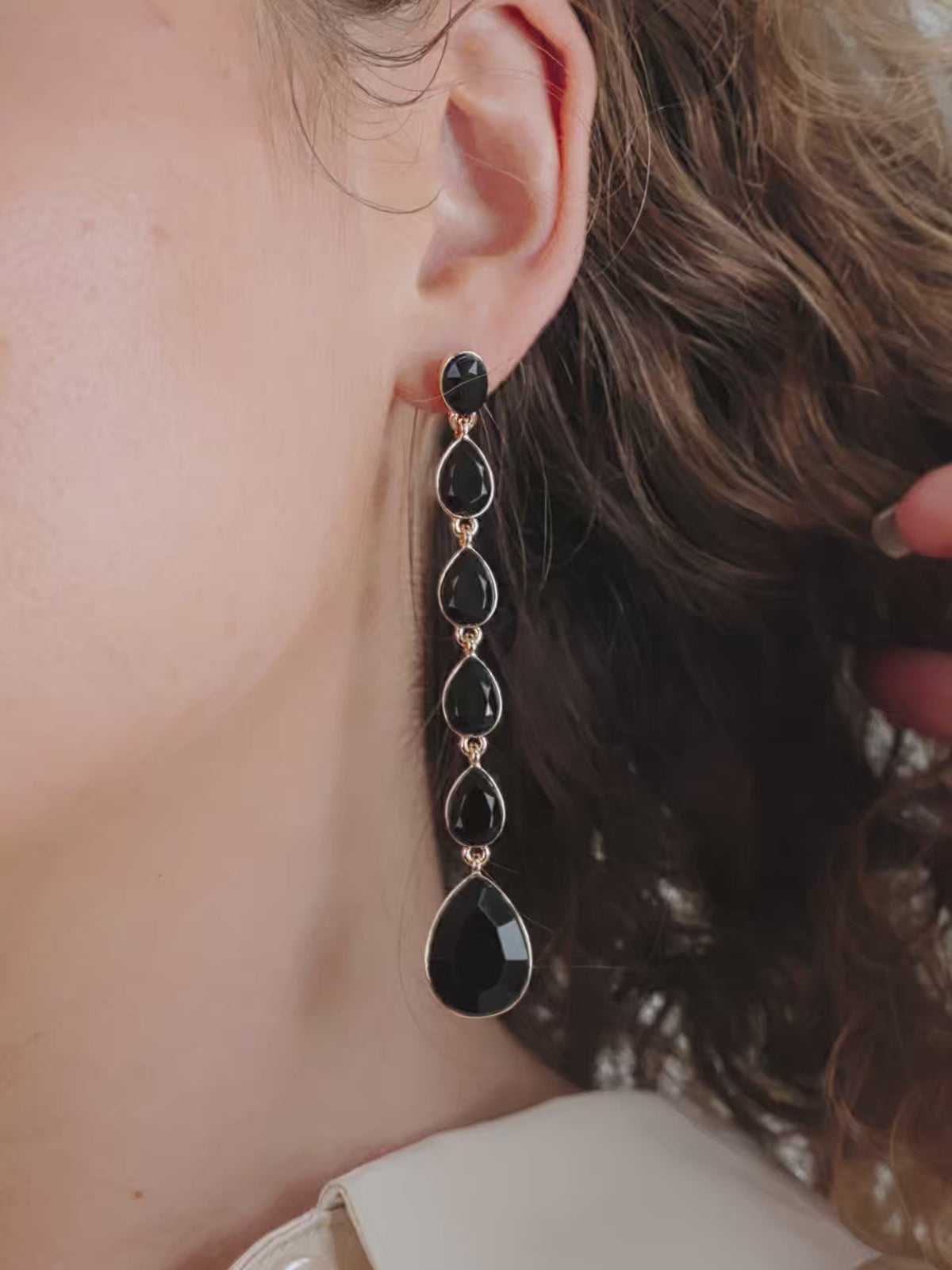 Crystallized Drop Earrings - Amethyst Crystal with 18k Gold Plating | Ettika
