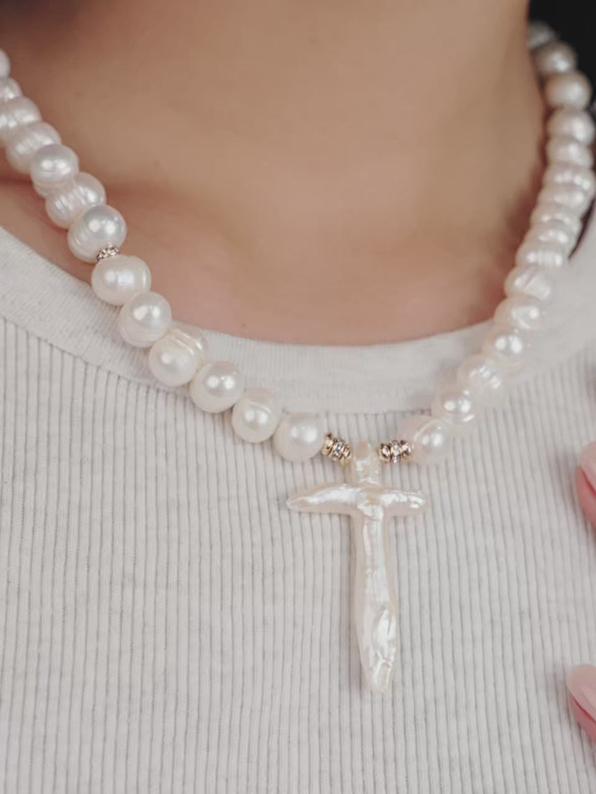 Organic Pearl Cross Necklace - Pearl | Ettika