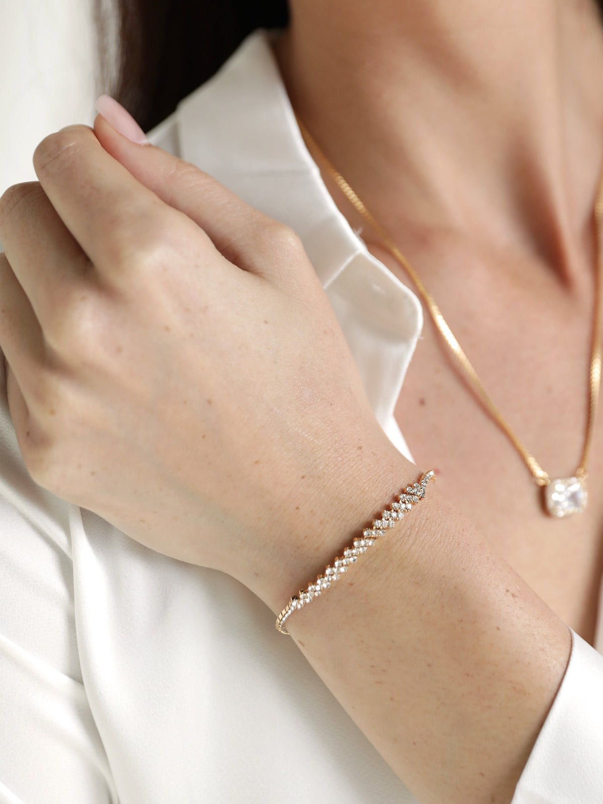Delicate Shine Adjustable Bracelet - Clear Crystal with 18k Gold Plating | Ettika