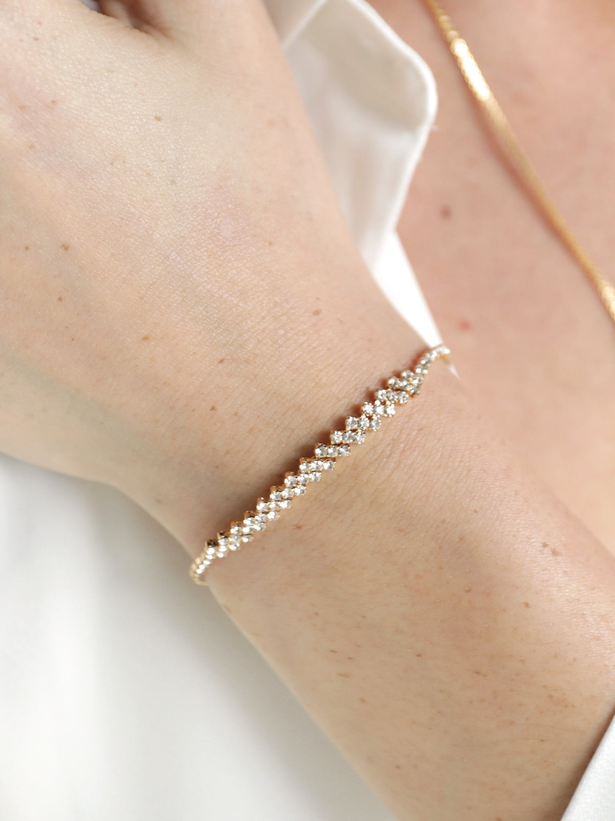 Delicate Shine Adjustable Bracelet - Clear Crystal with 18k Gold Plating | Ettika
