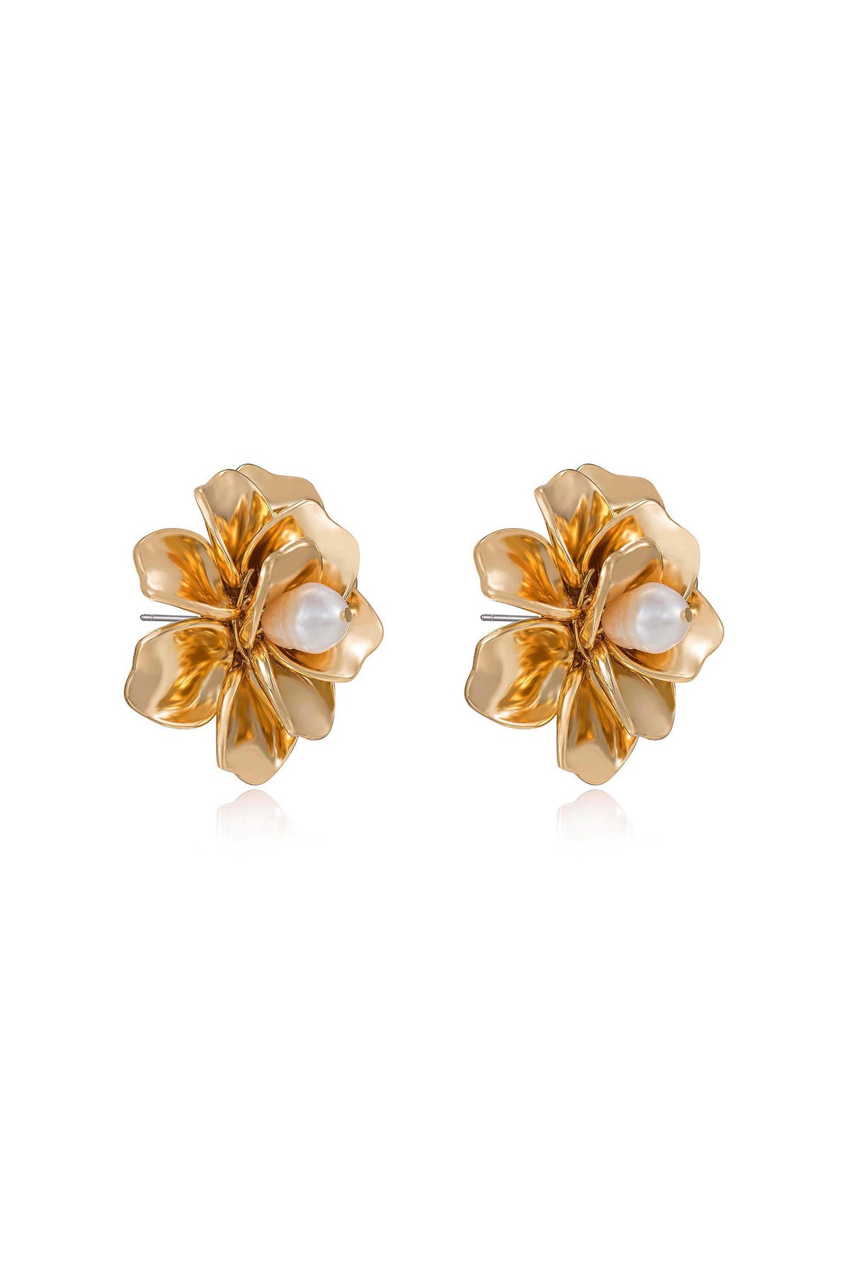 Golden Petals and Pearl Stud Earrings - Pearl with 18k Gold Plating | Ettika