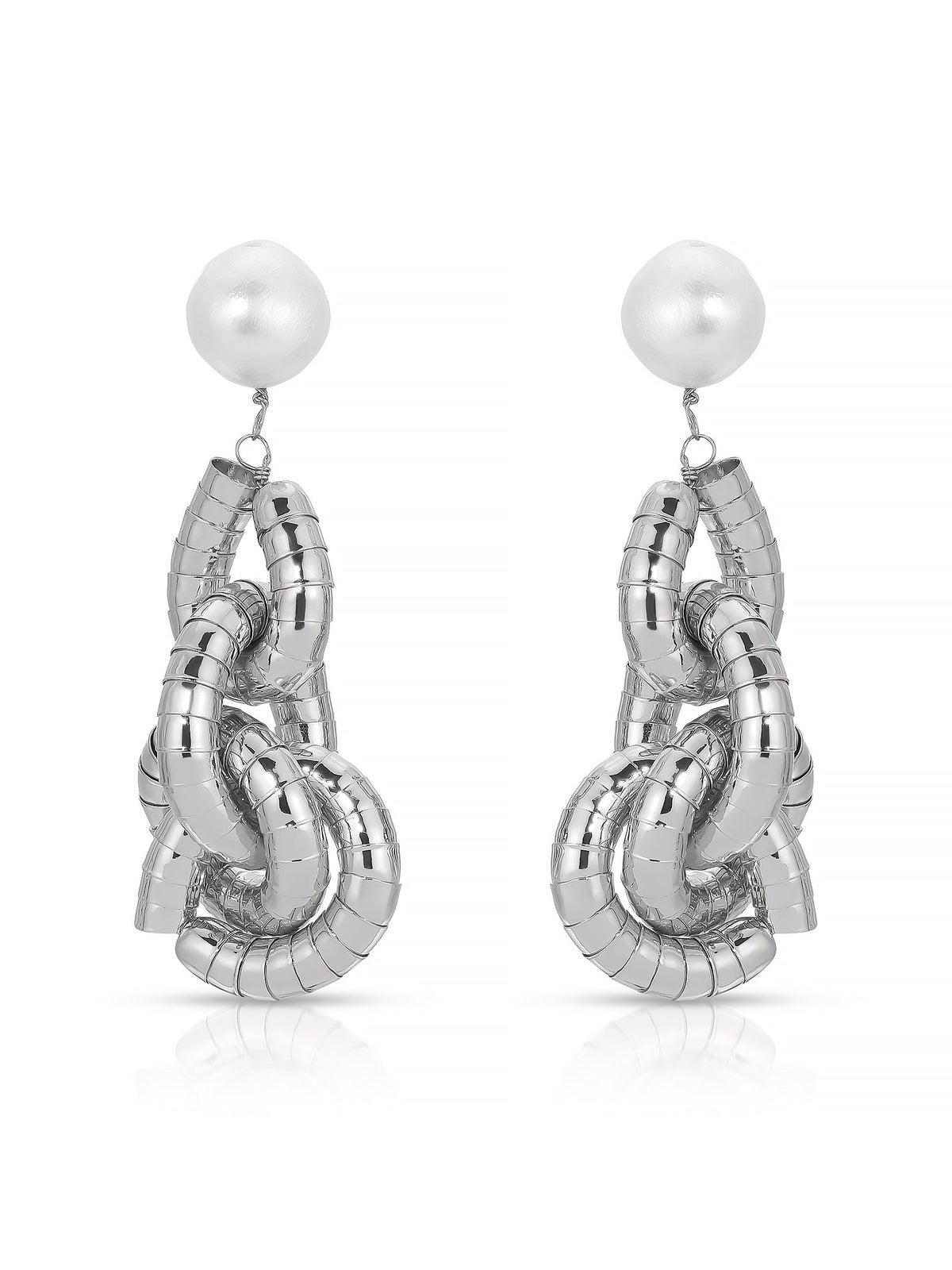 Liquid Gold Pearl Drop Earrings - Pearl with 18k Gold Plating | Ettika