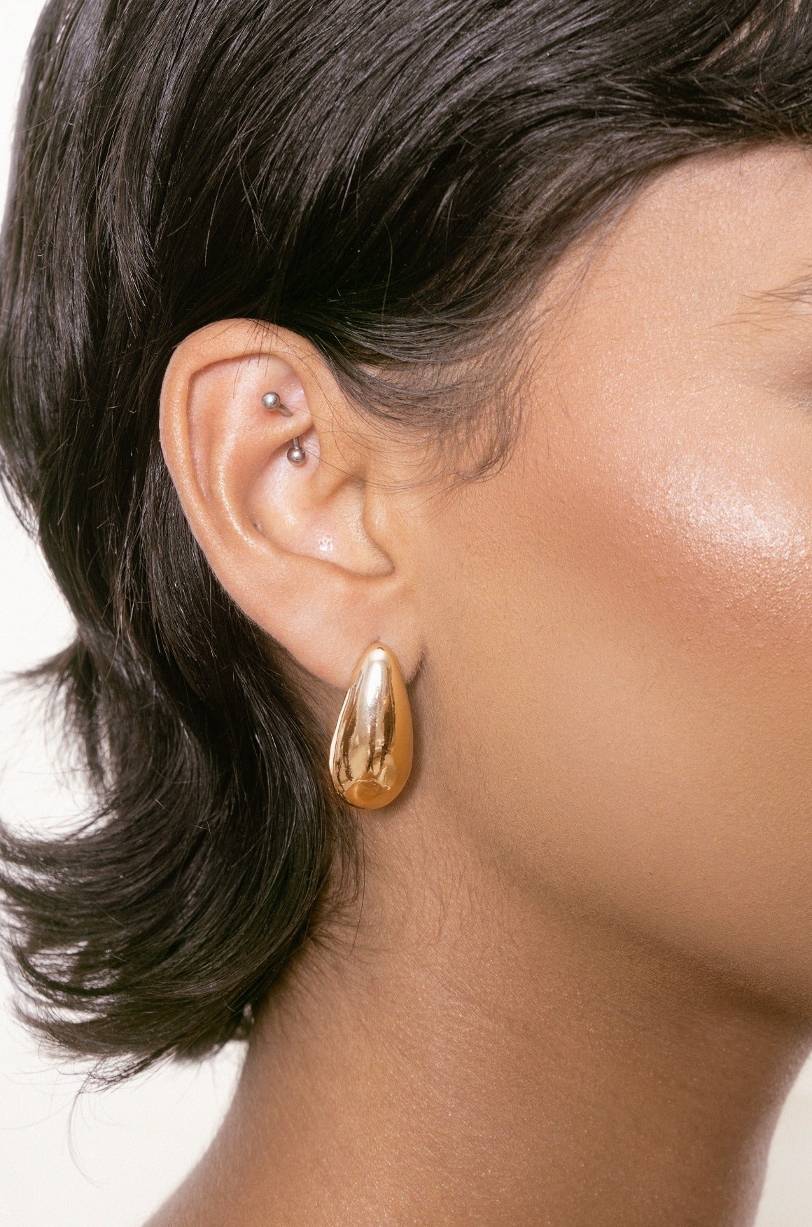 Golden Teardrop Earrings - 18k Gold Plated | Ettika