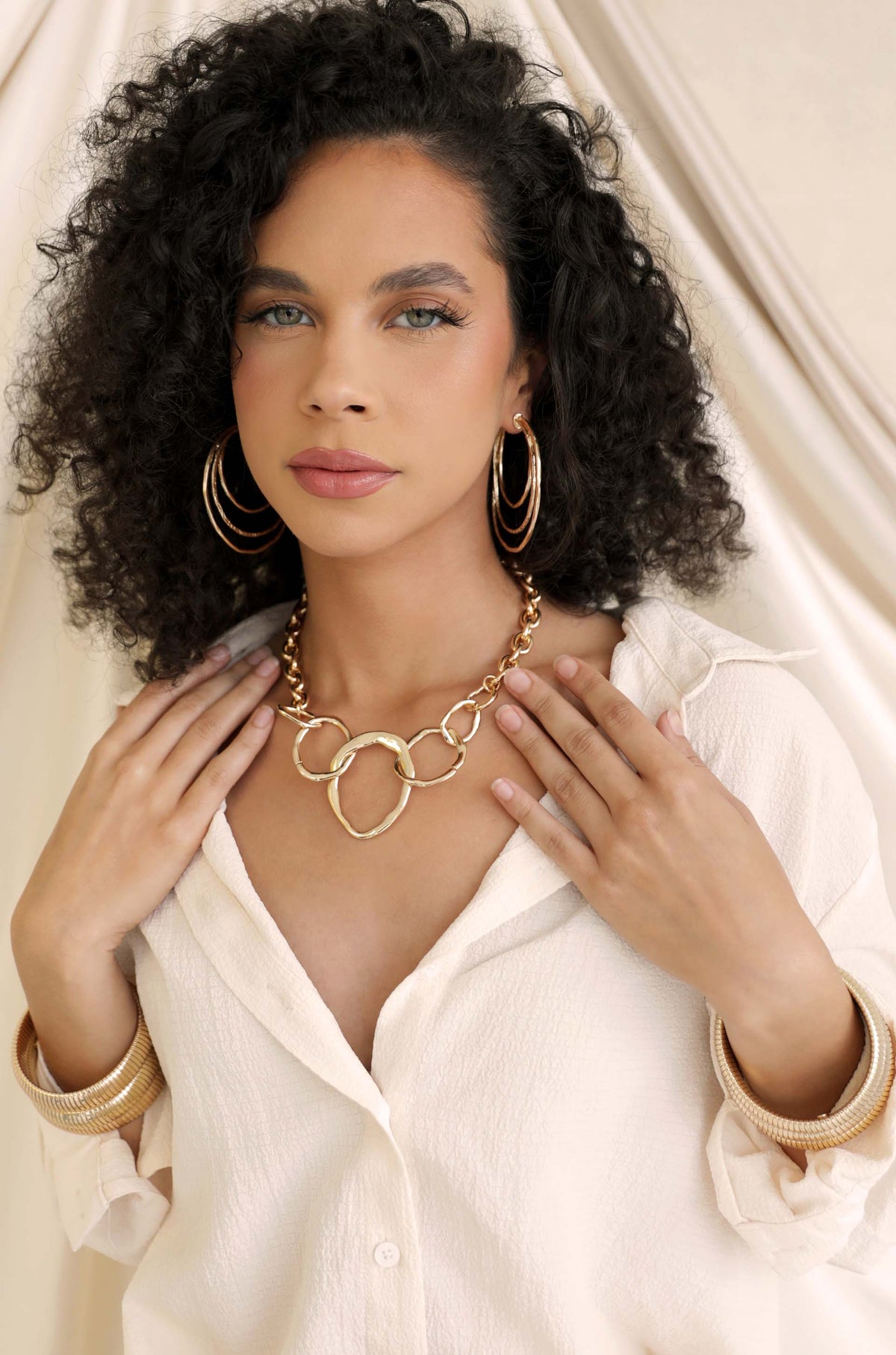 Handworked Hoop Earrings - 18k Gold Plated | Ettika