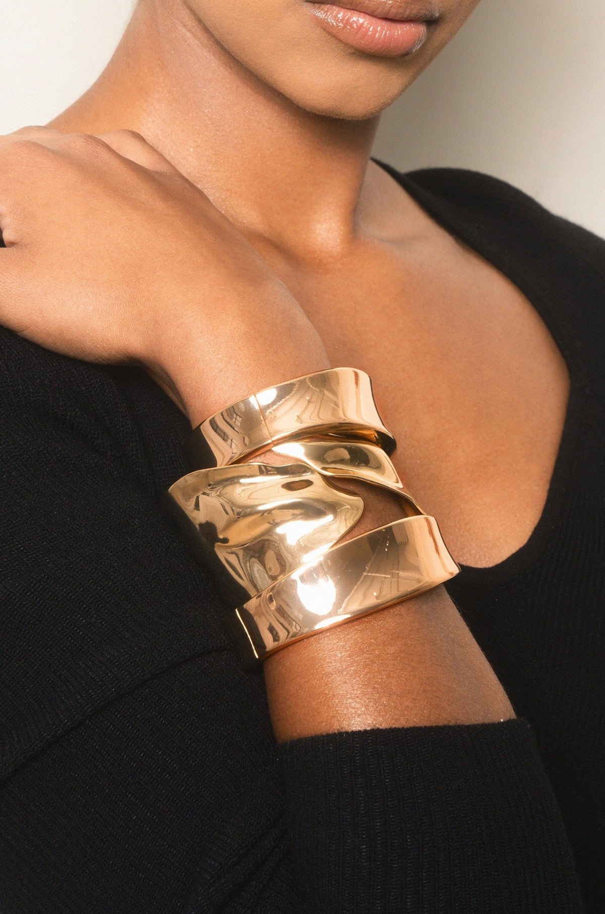 Melted Abstract Cuff Bracelet - 18k Gold Plated | Ettika