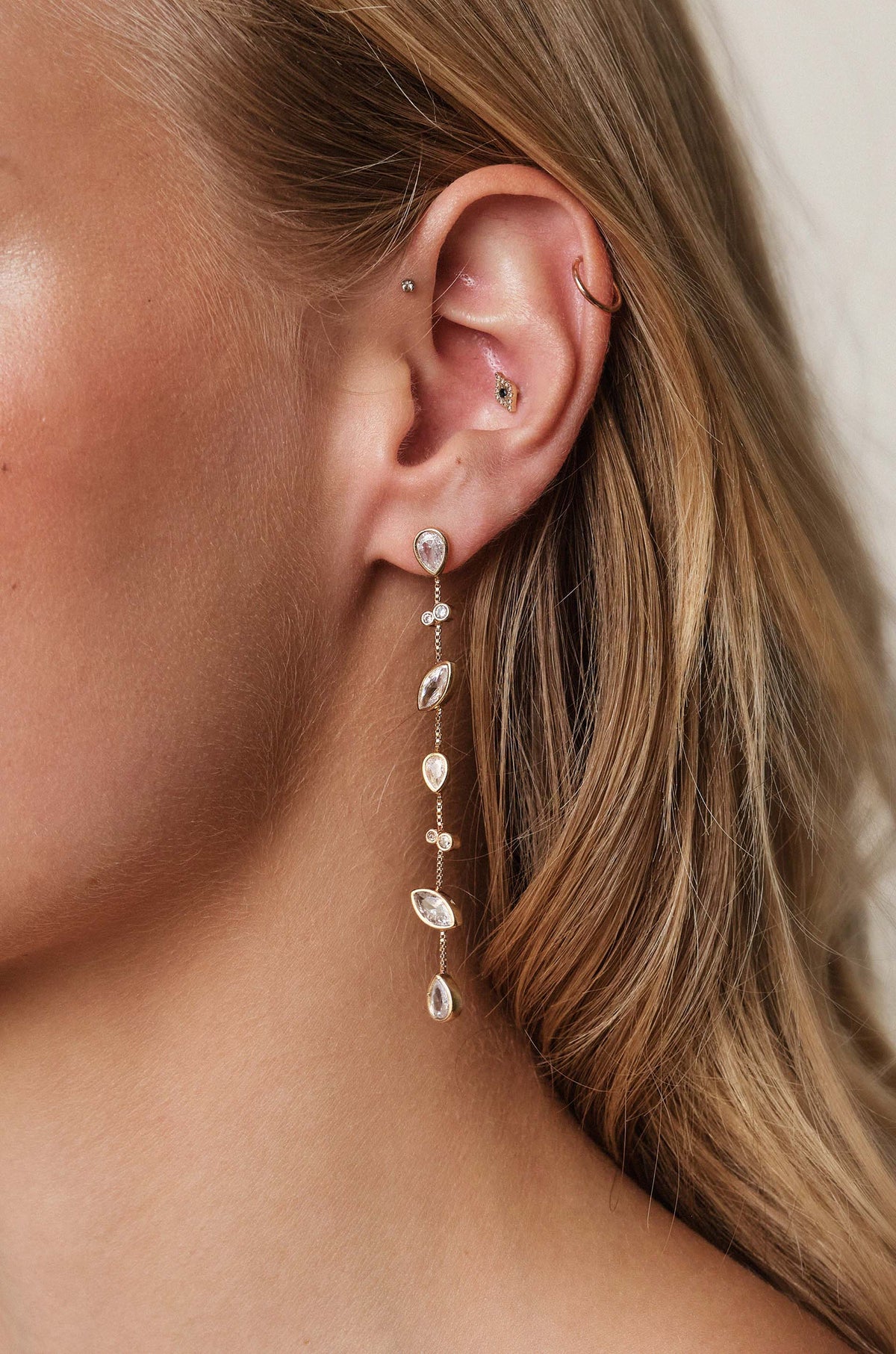 Falling Bezel Crystal Dangle Earrings - Clear Crystals | Ettika