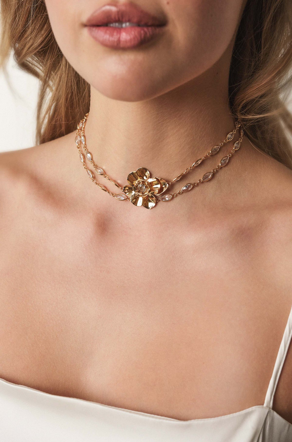 Bezel Crystal Layered Flower Necklace - Clear Crystal with 18k Gold Plating | Ettika