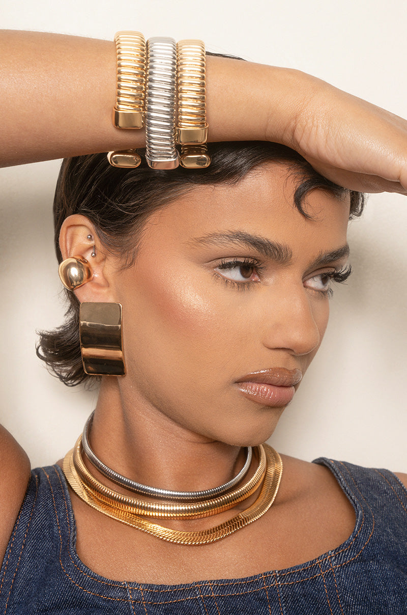 Rectangle Metal Stud Earrings - 18k Gold Plated | Ettika