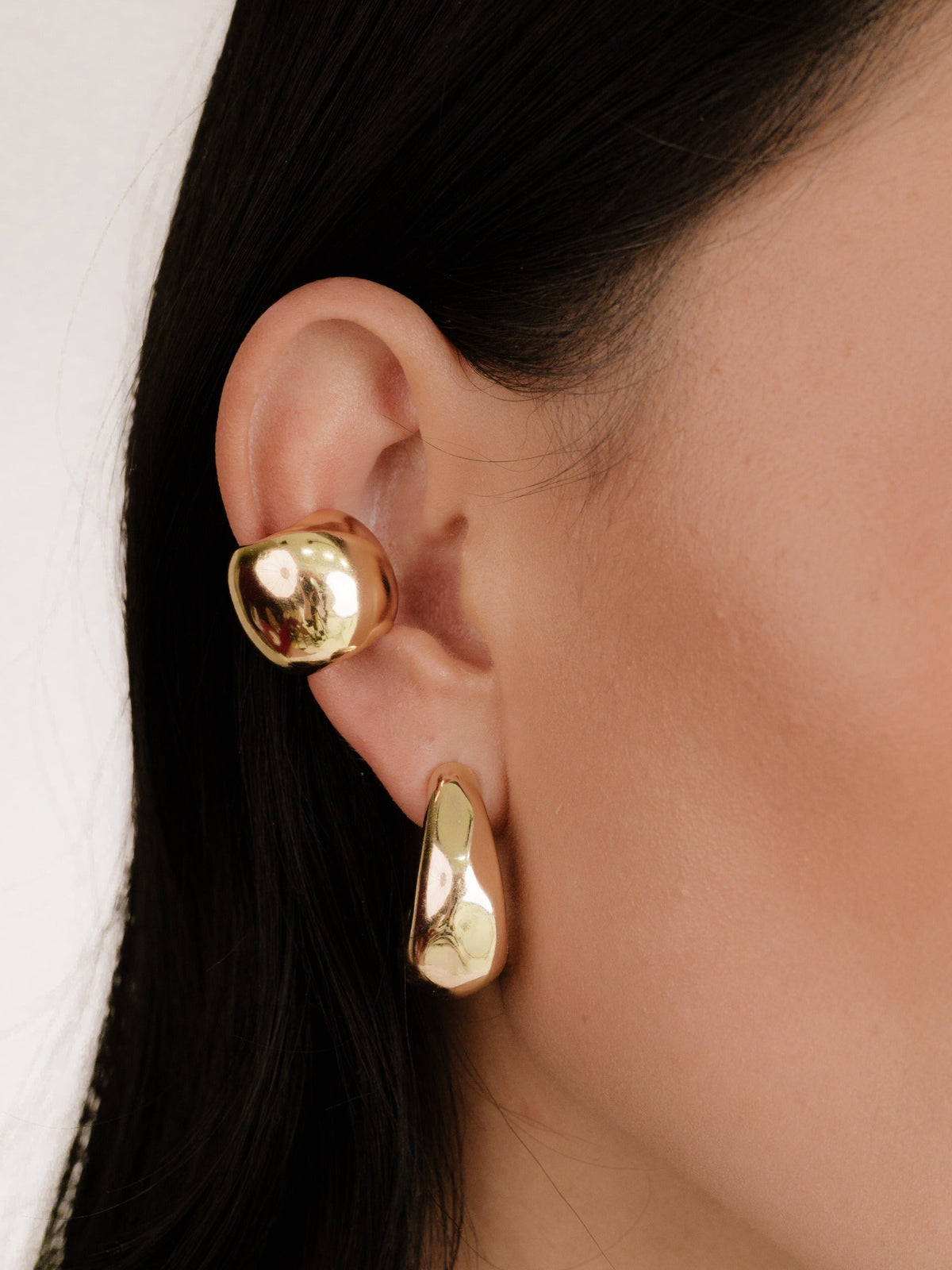 Chunky Metal Ear Cuff - 18k Gold Plated | Ettika