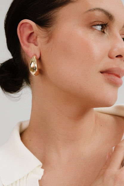 True Golden Hoop Earrings - 18k Gold Plated | Ettika