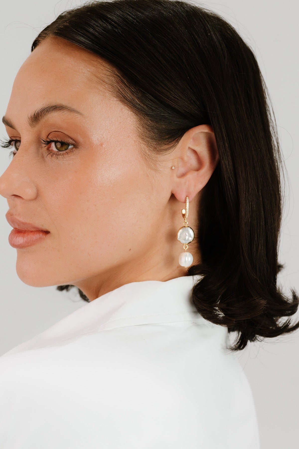 Dangling Freshwater Pearl Huggie Hoop Earrings - Pearl with 18k Gold Plating | Ettika