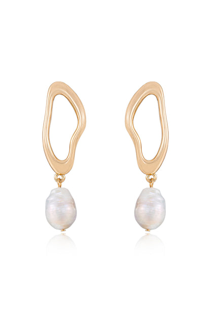 Open Circle Freshwater Pearl Earrings - Pink Pearl with 18k Gold Plating | Ettika
