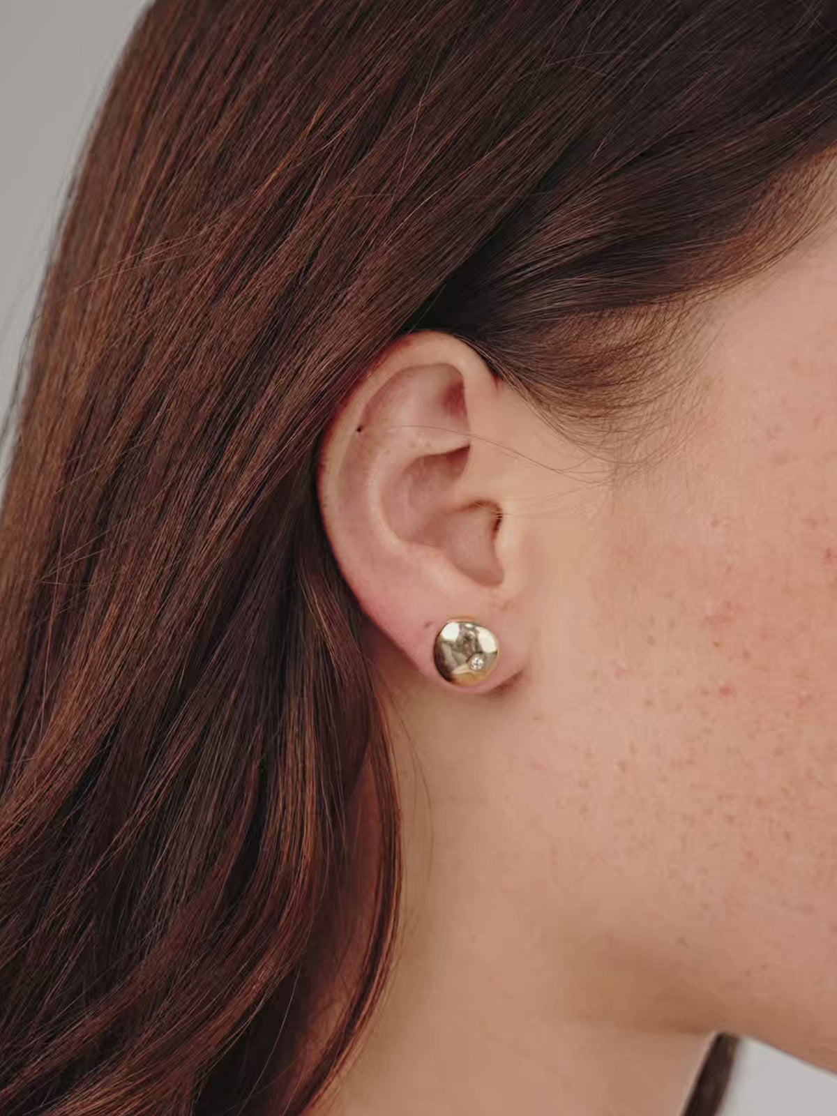 Polished Pebble Crystal Stud Earrings - 18k Gold Plated | Ettika