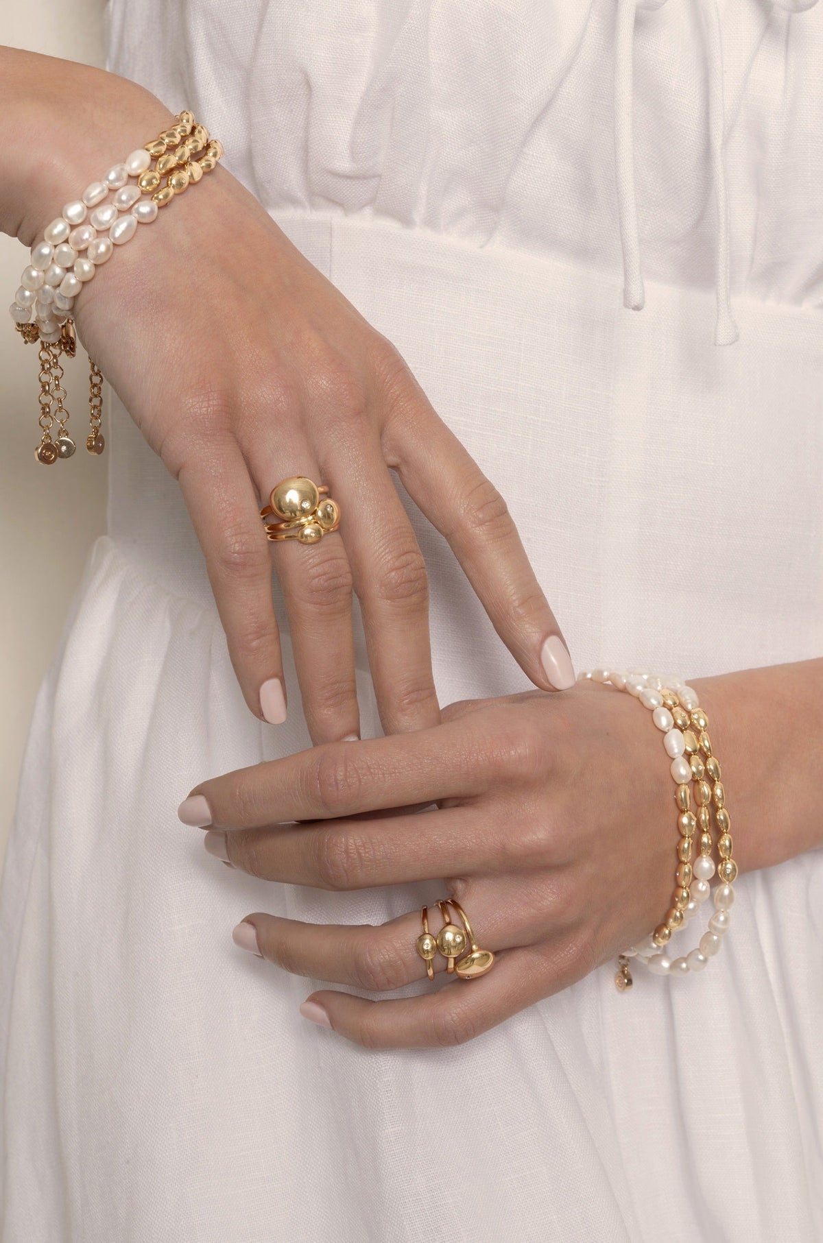 Freshwater Pearl Polished Pebble Bracelet - Pearl with 18k Gold Plating | Ettika