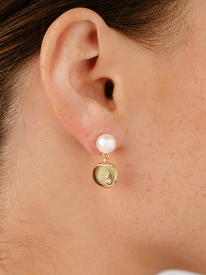 Small Pebble and Pearl Dangle Earrings - Pearl | Ettika