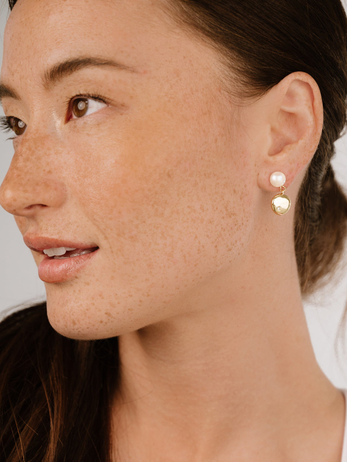 Small Pebble and Pearl Dangle Earrings - Pearl | Ettika