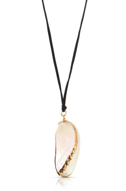 Iridescent Mussel Shell Pendant Necklace - Shell with 18k Gold Plating | Ettika