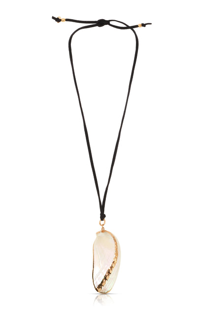 Iridescent Mussel Shell Pendant Necklace - Shell with 18k Gold Plating | Ettika