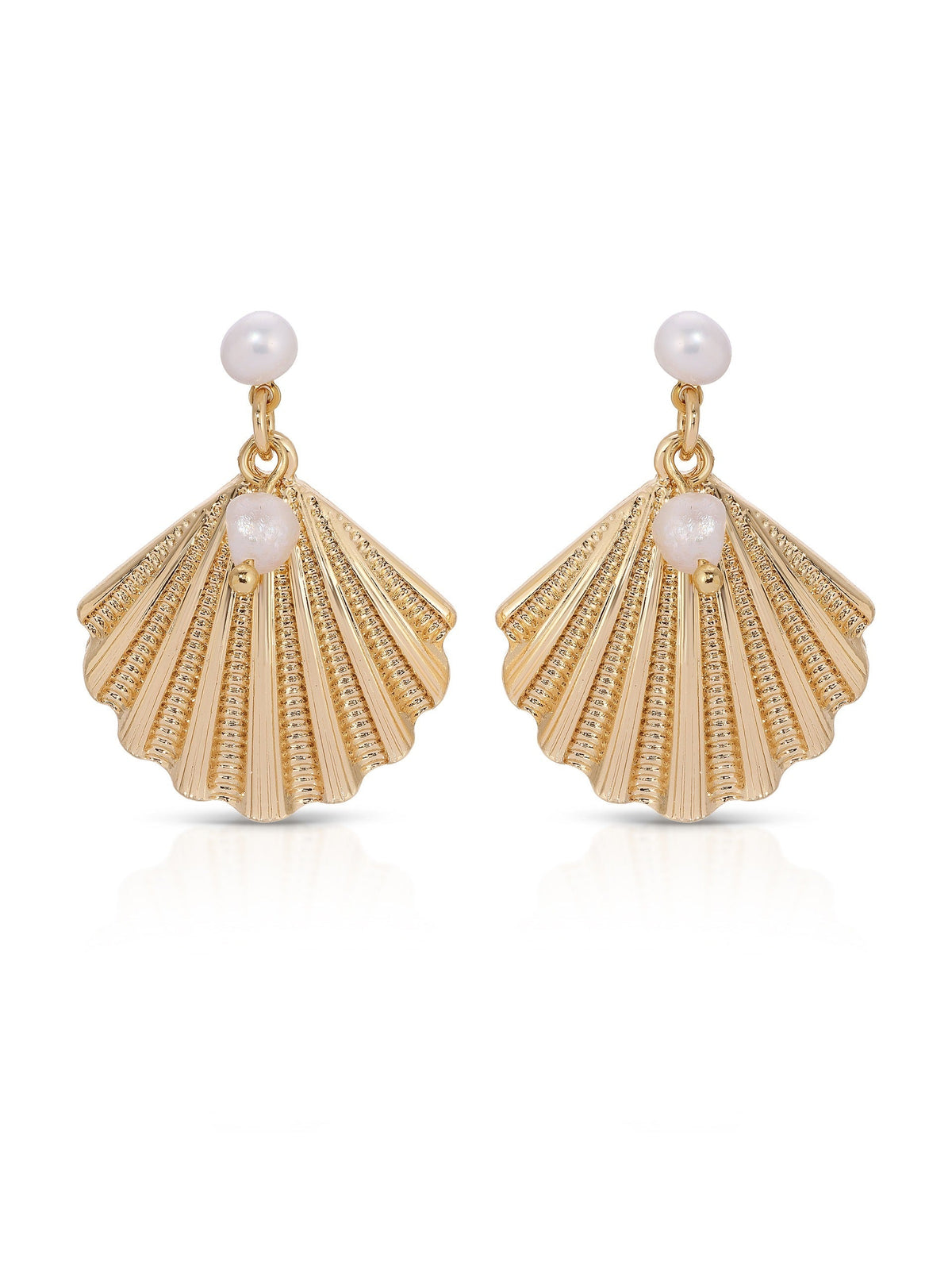 Scallop Shell and Pearl Earrings - Pearl with 18k Gold Plating | Ettika