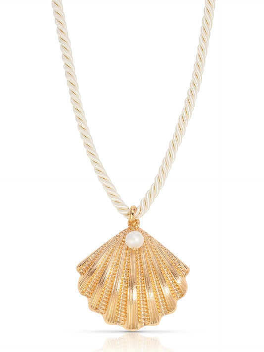 Scallop Shell Pendant Necklace - Pearl with 18k Gold Plating | Ettika